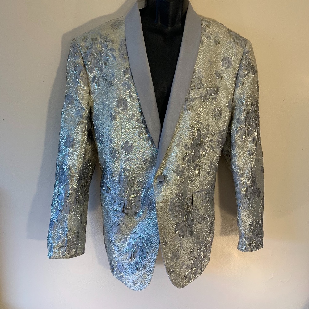 Suslo Metallic Brocade Dinner Jacket 48R 1 button  Side vents 100% polyester